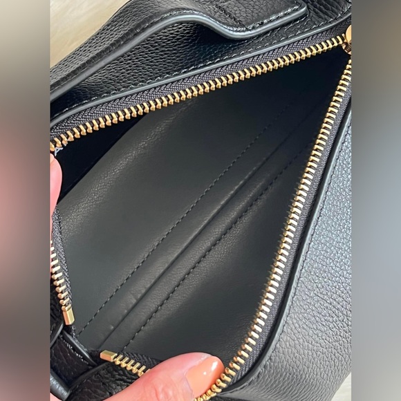 💰SOLD - Marc Jacobs The Leather Duffle Bag - Picture 10 of 16